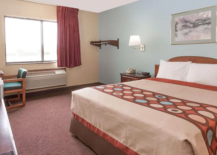 Hotel Super 8 By Wyndham 2*
