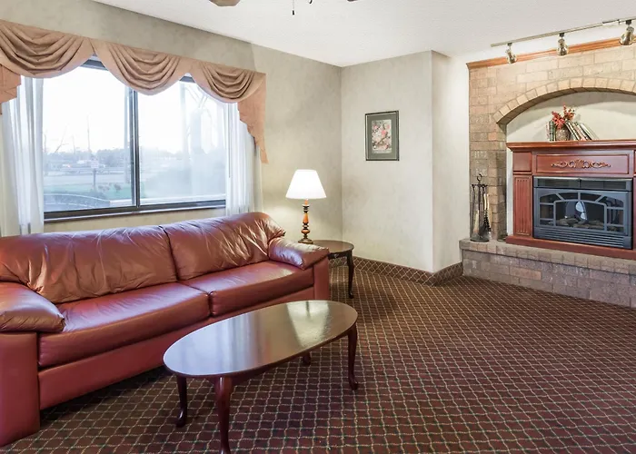 Hotel Super 8 By Wyndham Woodstock