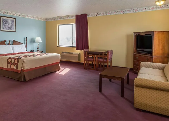 Super 8 By Wyndham Woodstock