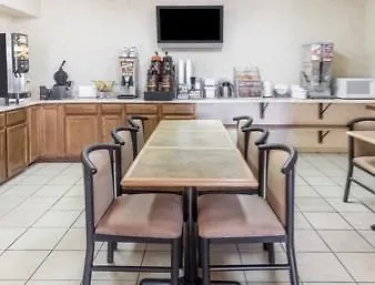 Super 8 By Wyndham 2* Woodstock